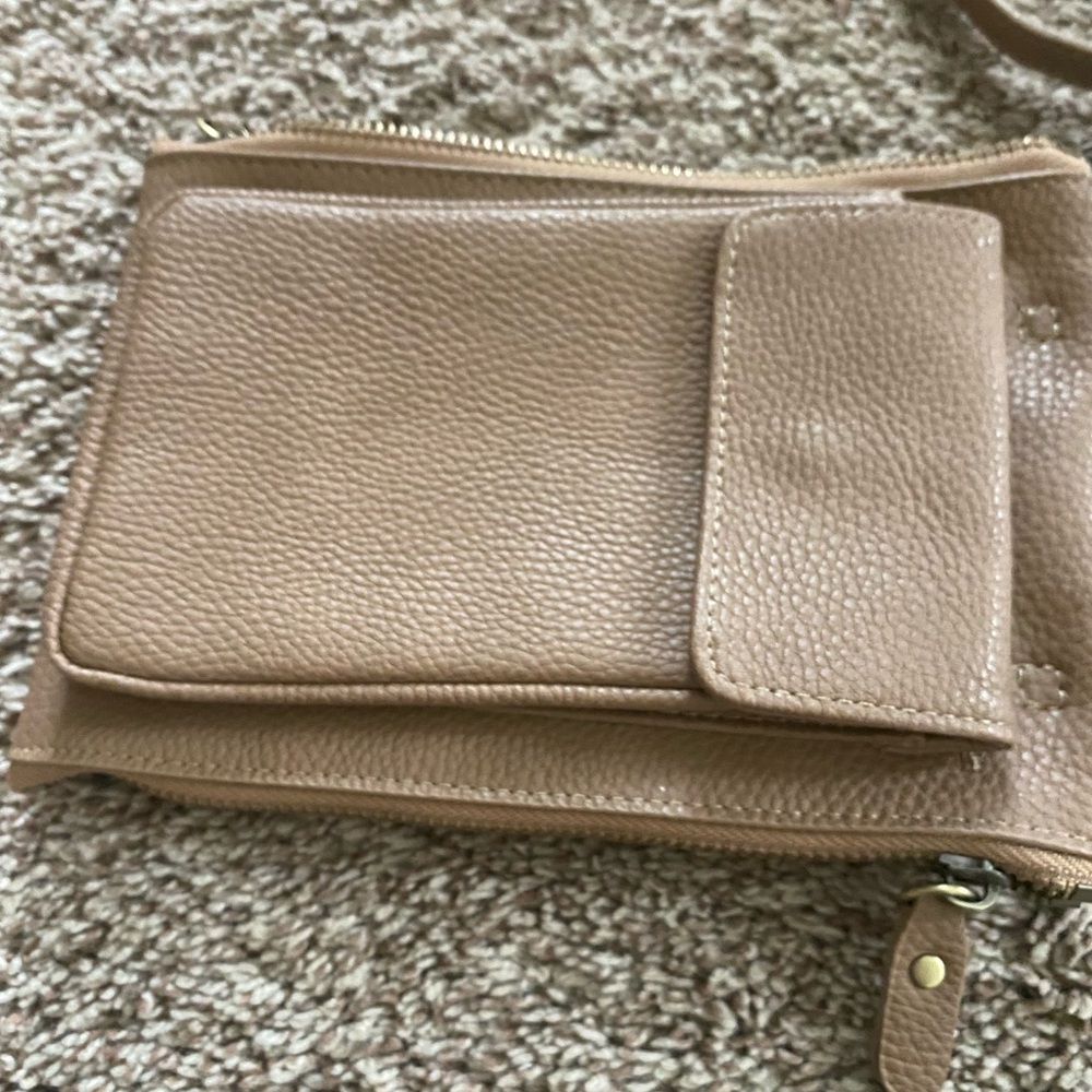 Elegant Tan Crossbody Bag
